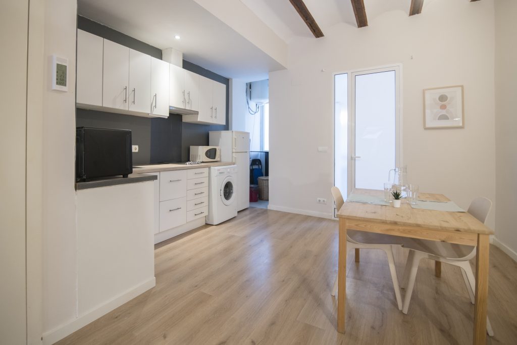 Piso con cocina abierta